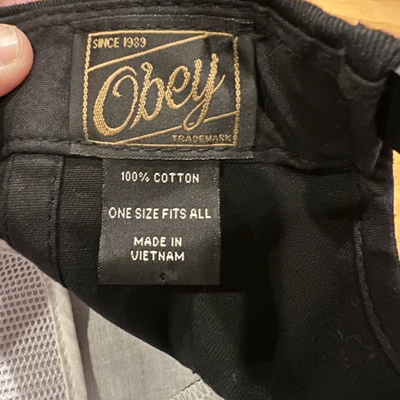 Obey Black and White Logo Cap NWOT - Picture 3 of 3